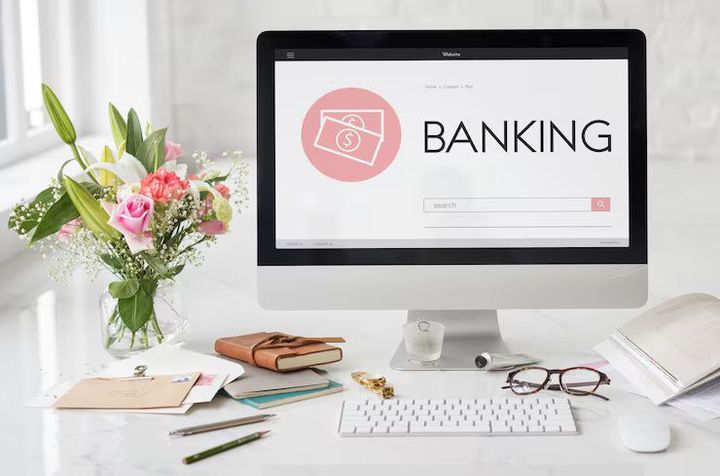 Savings vs Current Accounts Explained: Features, Benefits & Smart Banking Choices