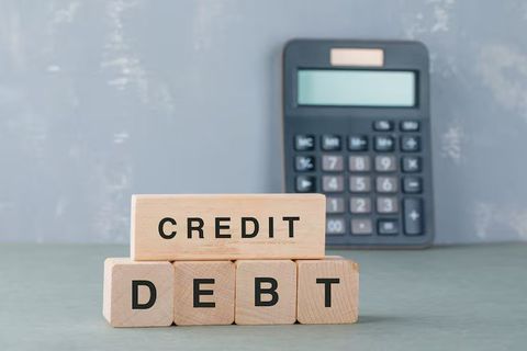 Avoiding Debt Traps Explained: Smart Financial Habits & Money Management Strategies
