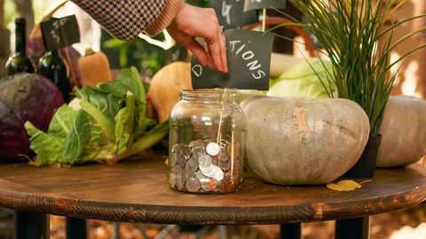 Saving Money on Groceries: Smart Shopping Strategies & Budget-Friendly Food Planning